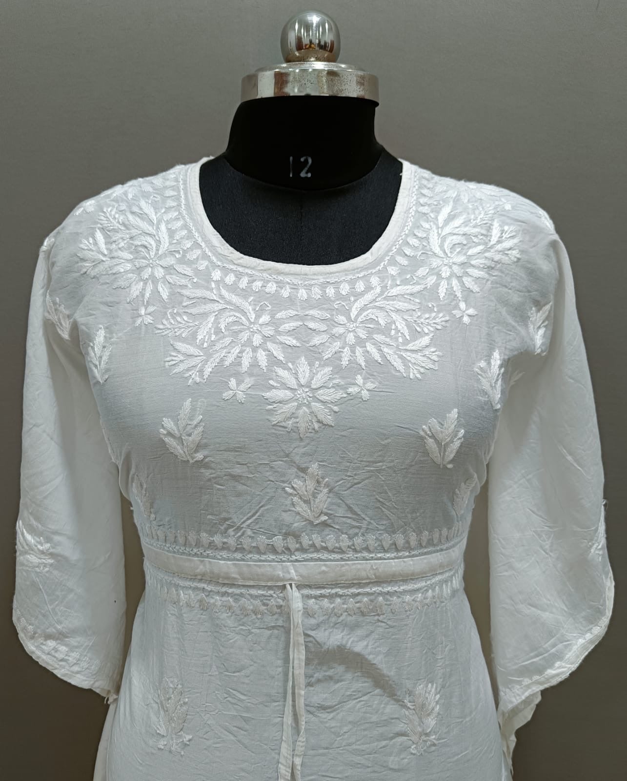 Zubey Chikankari Kaftan