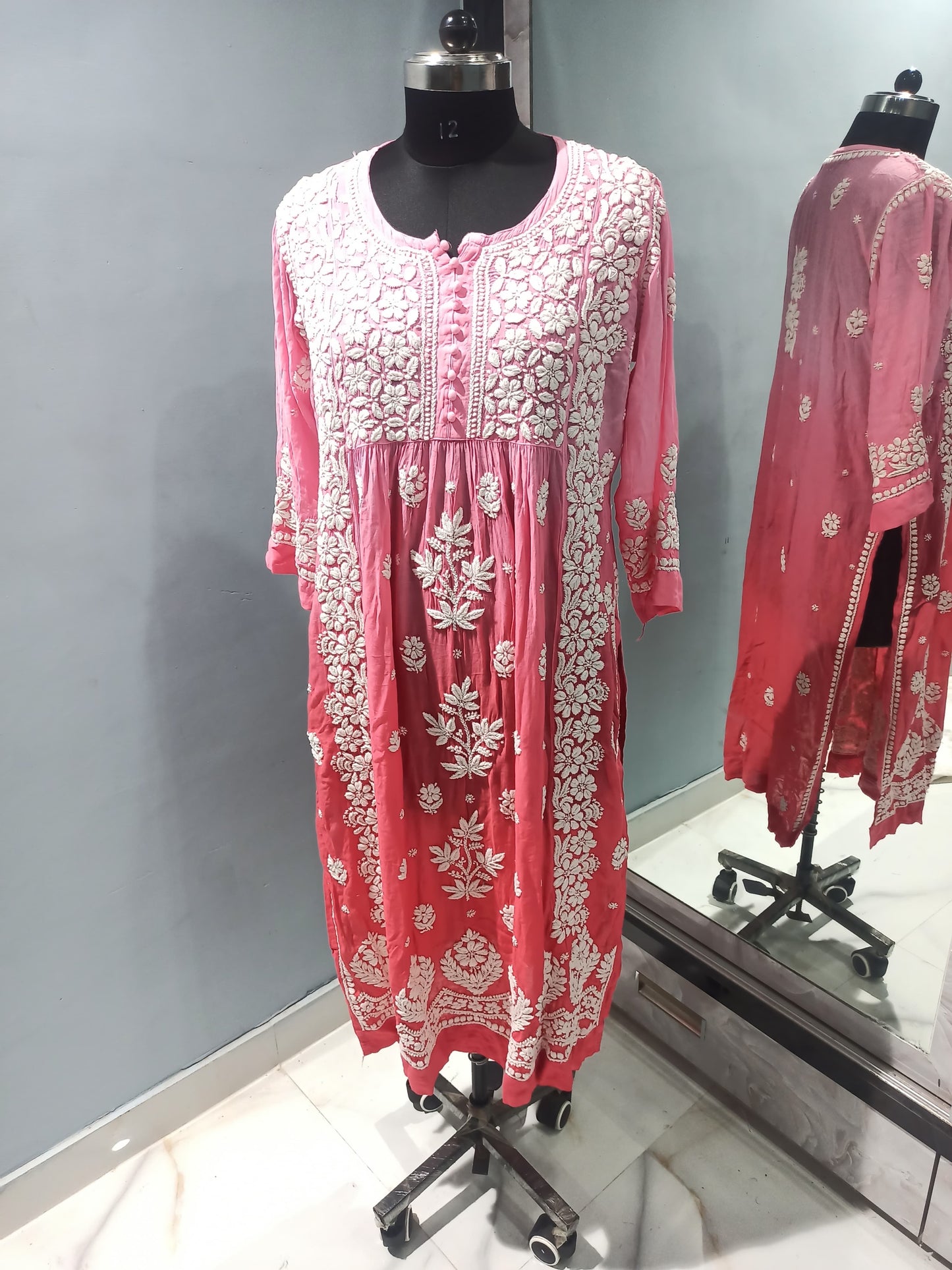 Kaya Premium Chikankari Kurta/ Set