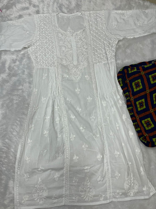 Rida Chikankari Kurti