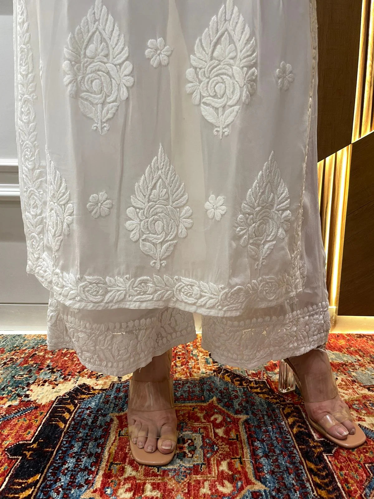 Aaliyah White Chikankari Kurta/ Set