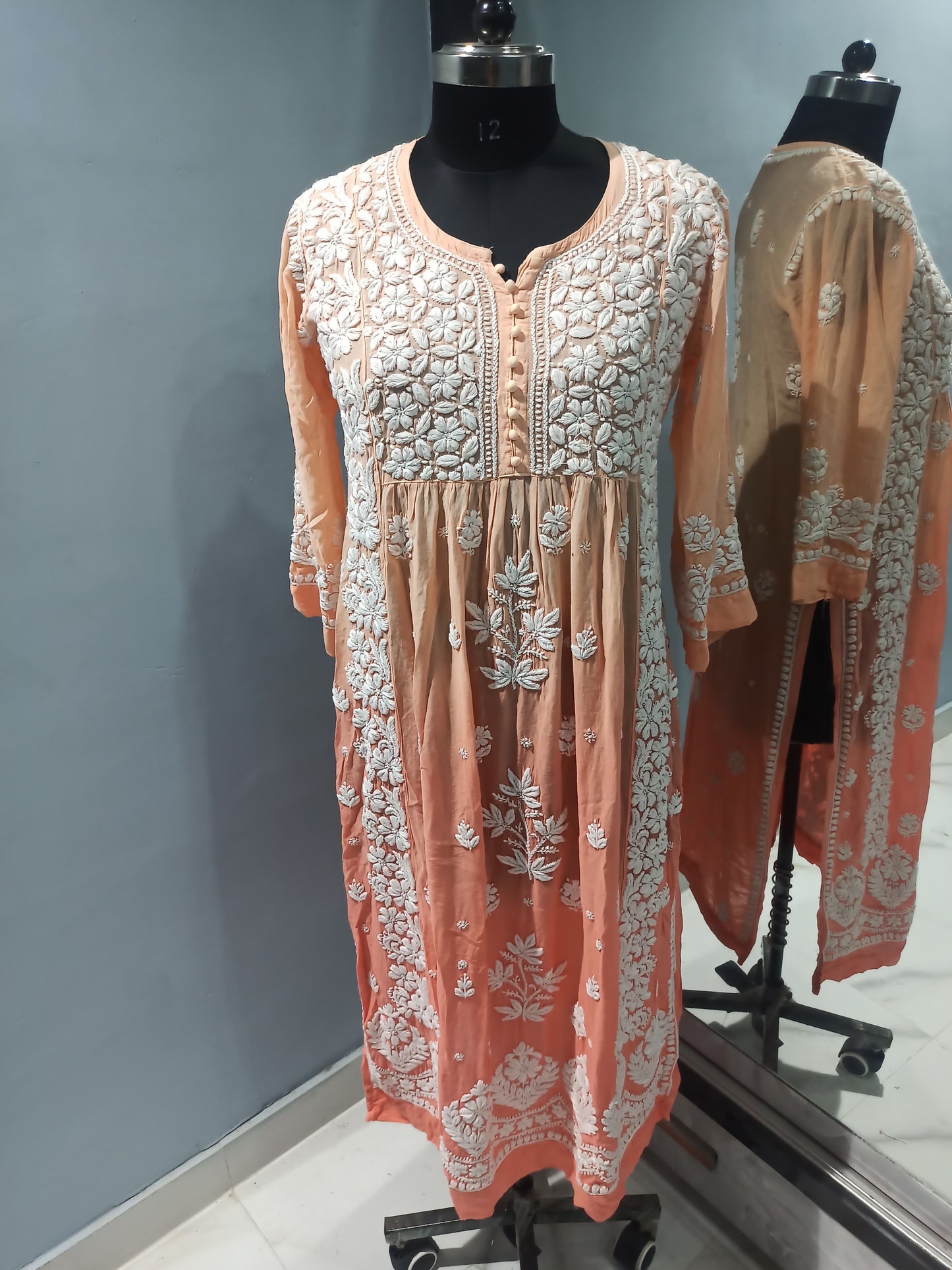 Kaya Premium Chikankari Kurta/ Set