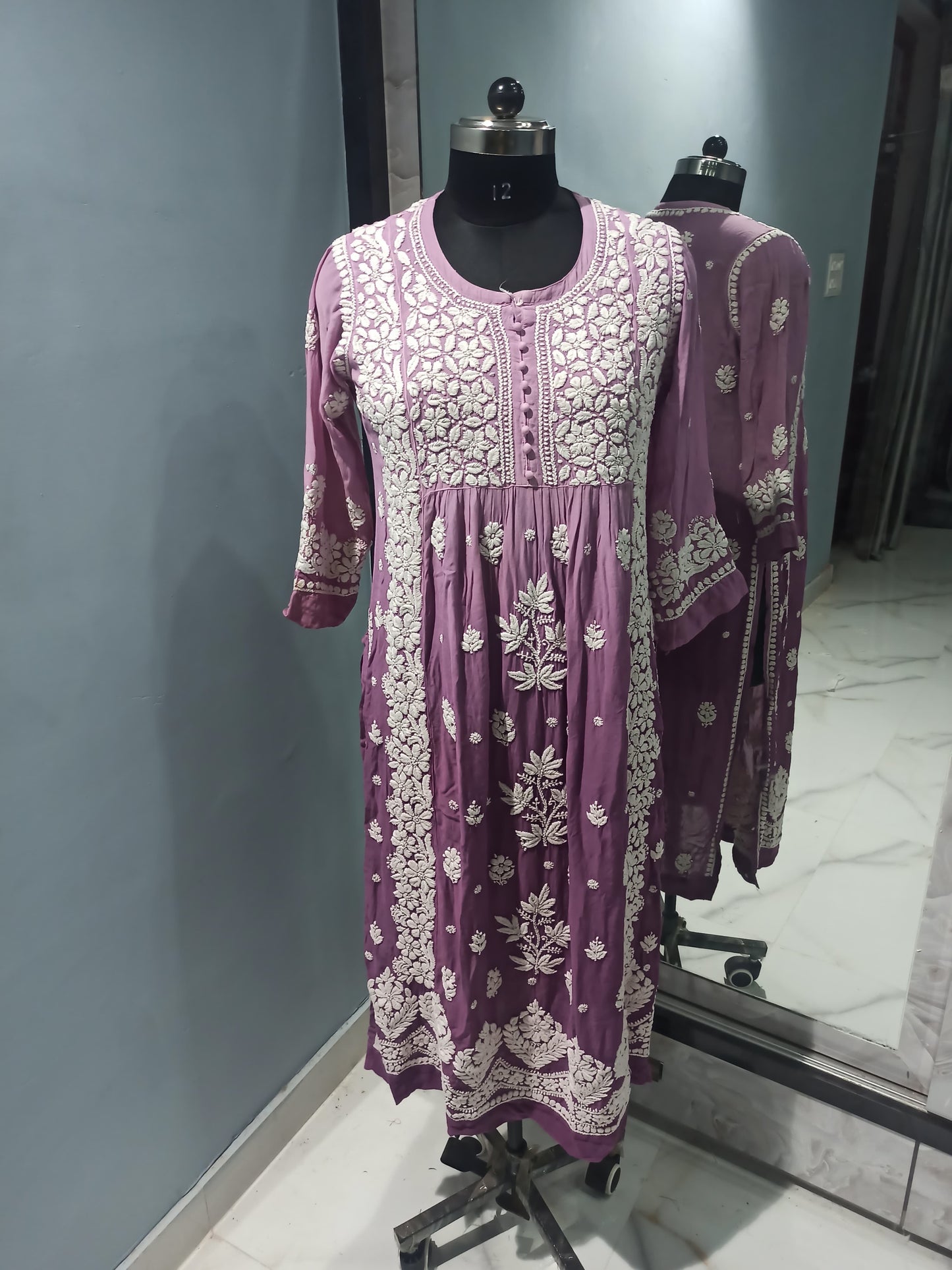 Kaya Premium Chikankari Kurta/ Set