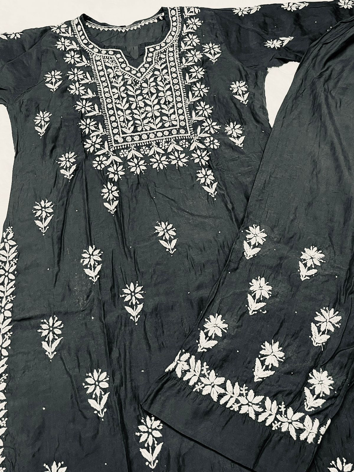 Khwaab Chikankari Set