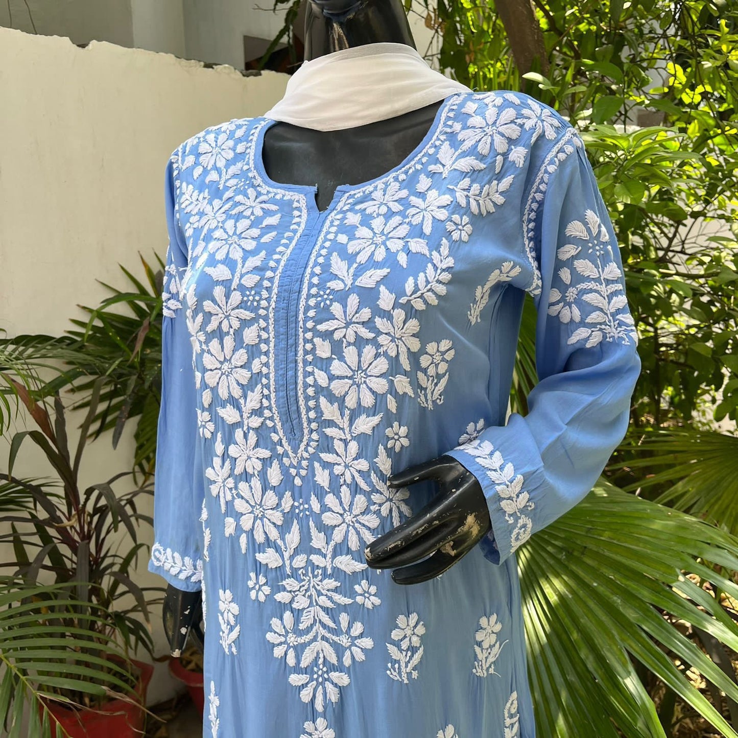 Shehnaaz Chikankari Suit