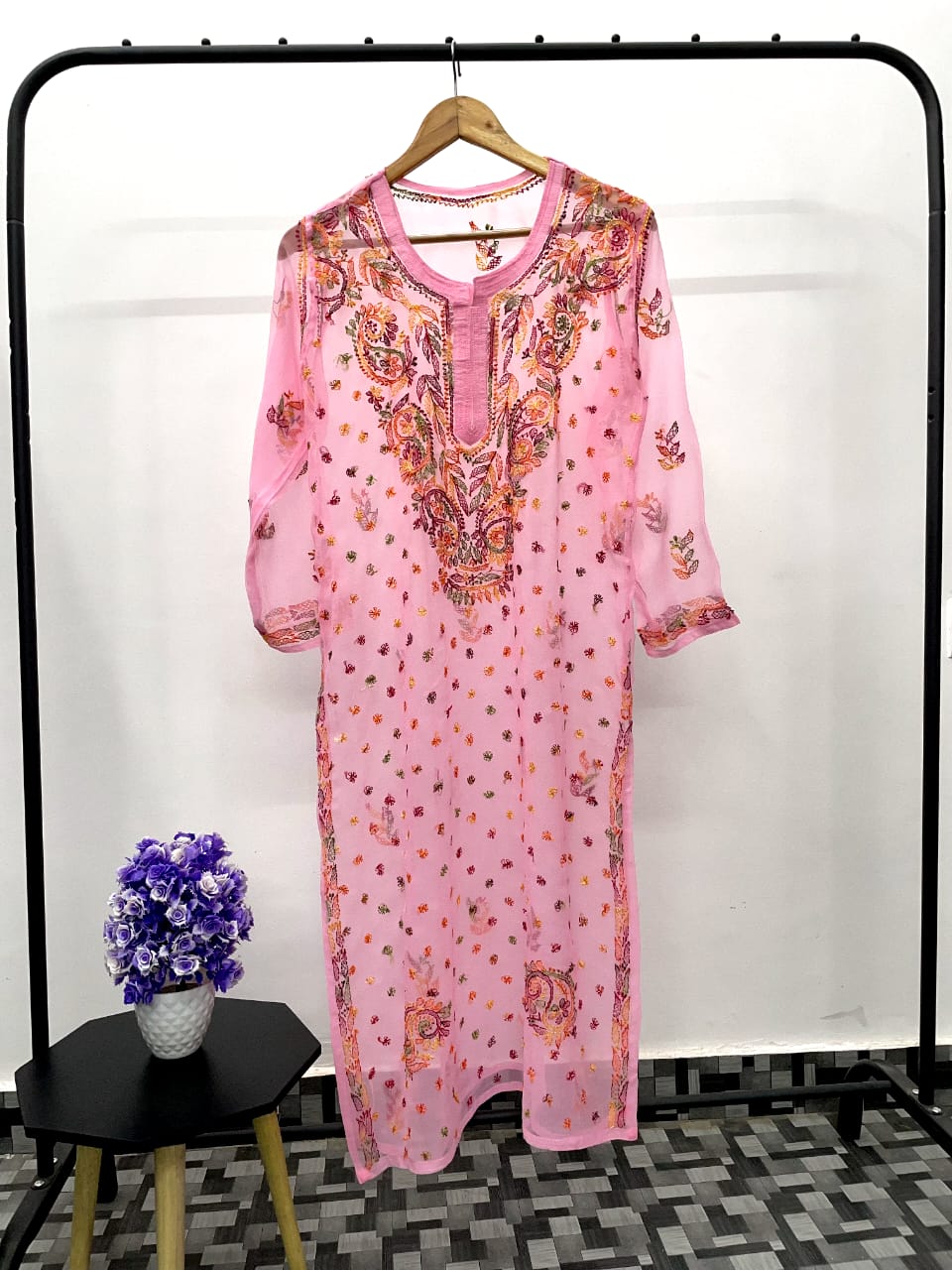 Inaayat Chikankari Multi Keel Kurta