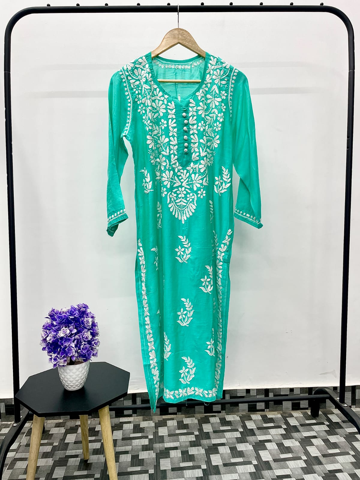 Heer Chikankari Muslin Silk Kurta